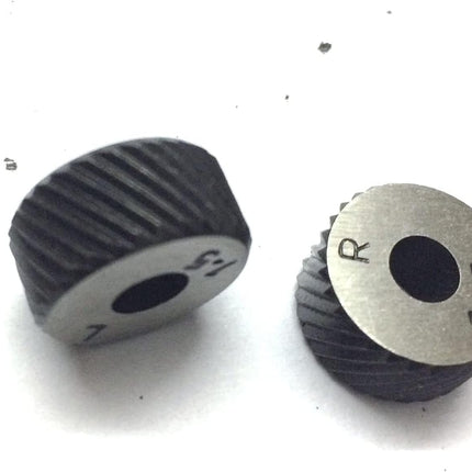 Set of 2 Pcs (1 Pairs) Straight Line Pattern knurls Hardened Knurls