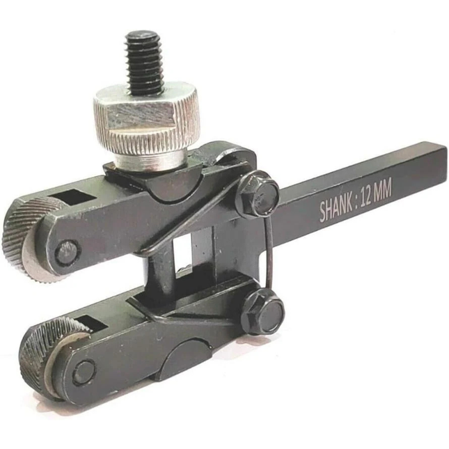 Clamp type knurling tool with adjustment knob